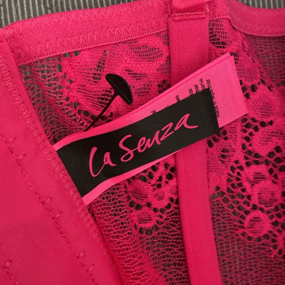 La Senza pink lace bustier- medium - Picture 4 of 4